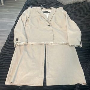 Size 12 Banana Republic suit